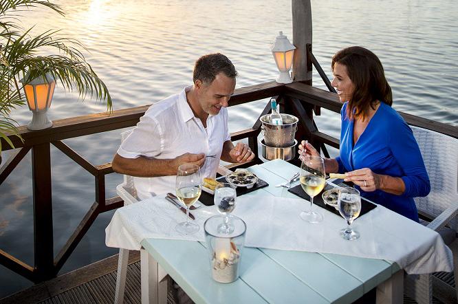 Romance Deserves a Sunset – Amuse Sunset Restaurant